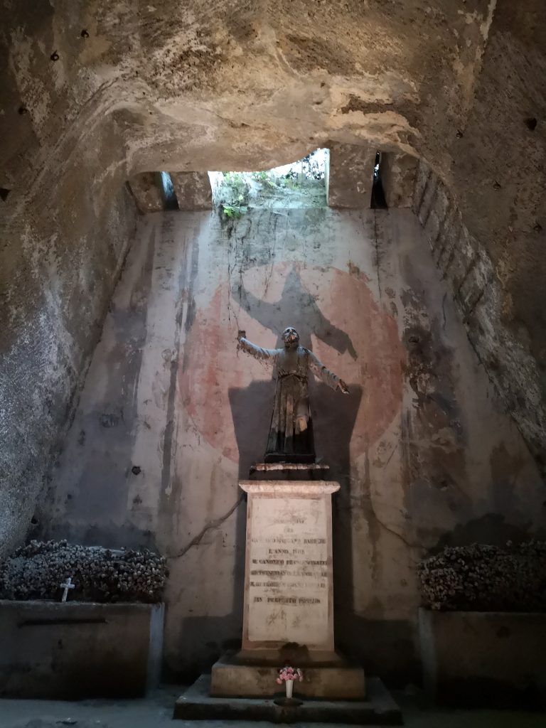 Cimitero delle Fontanelle