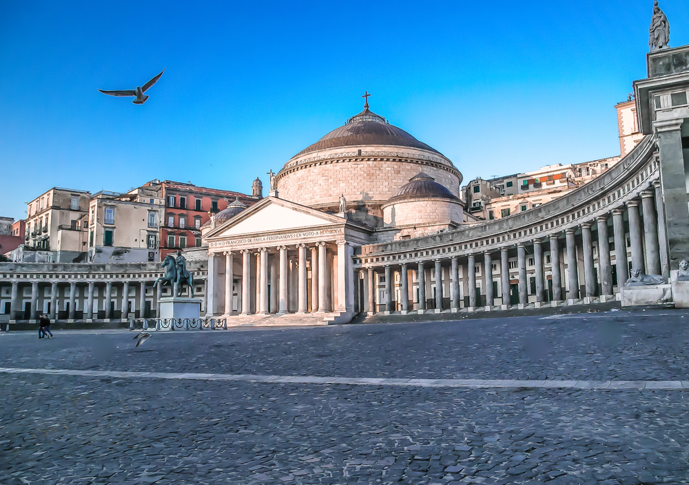 Piazza del Plebiscito, Naples