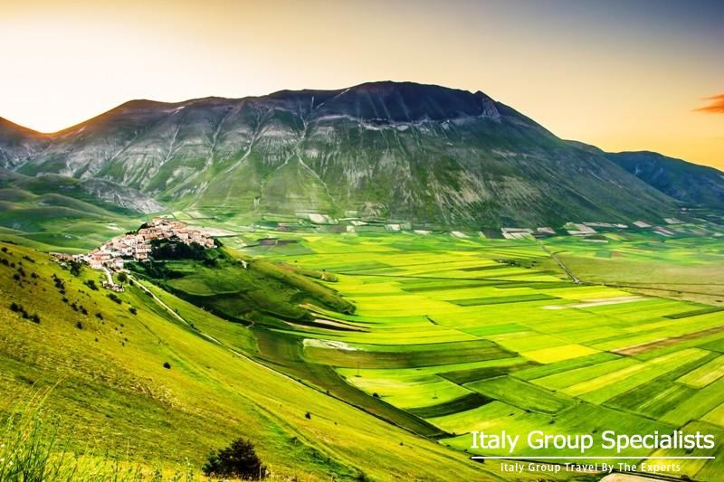 Beautiful Green Landscapes of Umbria, Italy - Italy Group Specialists 