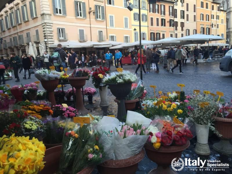 Campo De\ Fiori, Rome Italy 