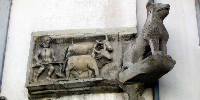 Agnone Metal plack in main square 