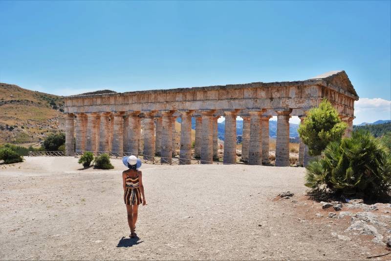 Experience Segesta with Italy Vacation Specialists 