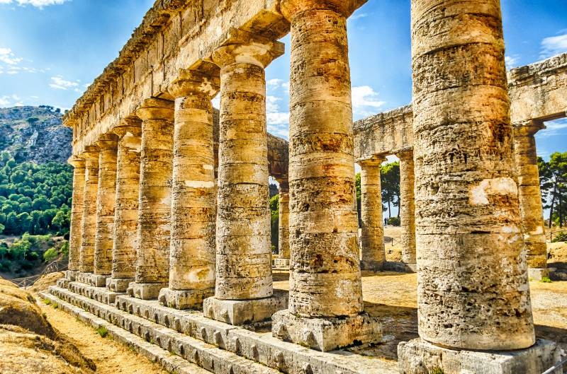 Experience the ruins at Segesta, Sicily with Italy Vacation Specialists 