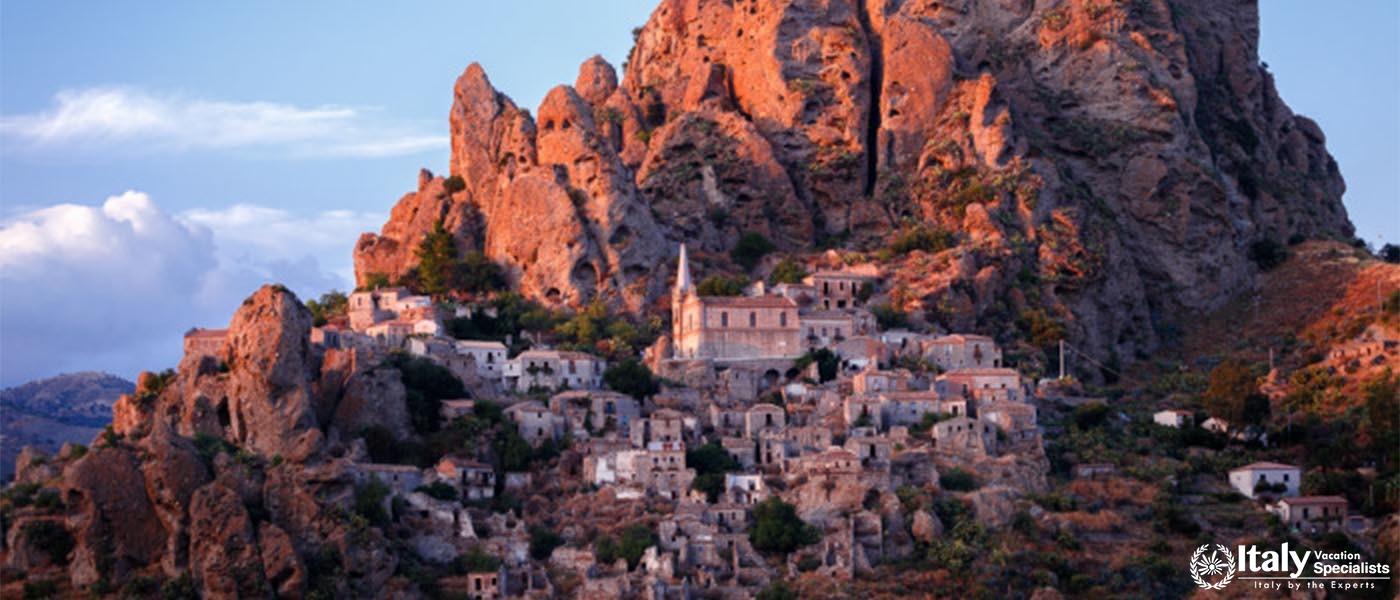Ghost town Pentedattilo Italy