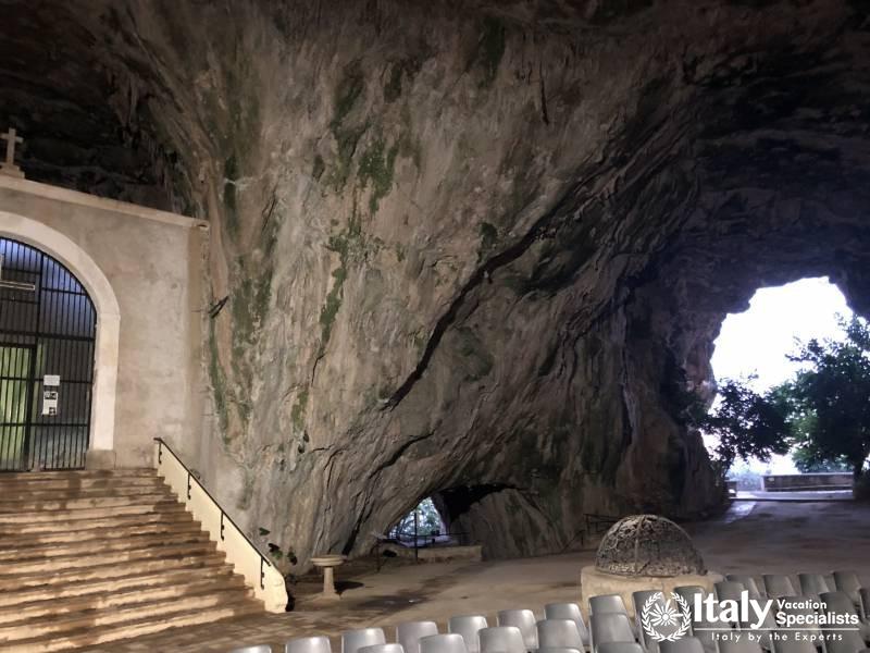 inside Madonna Della Grotta, Praia a Mare, Calabria 