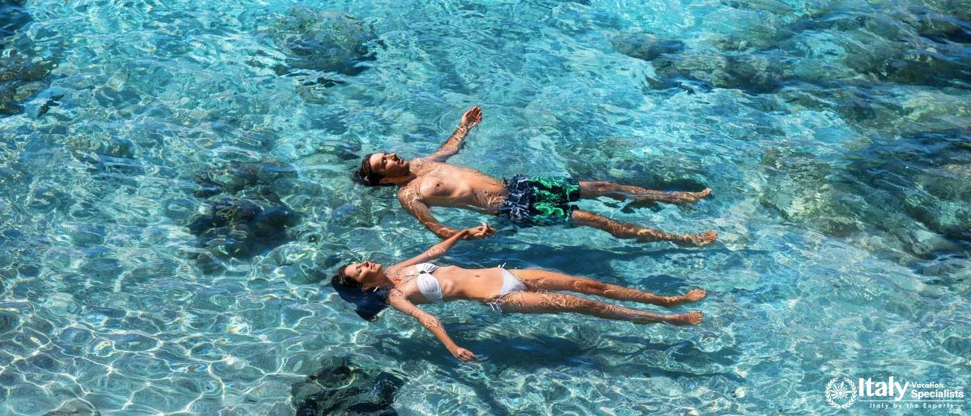 Swimming in the waters of Santa Cesarea terme 