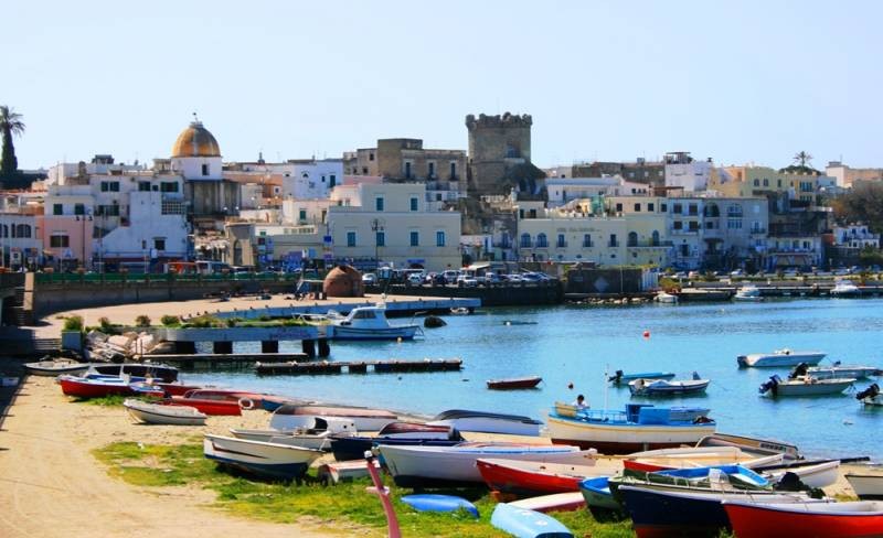 Private tour of Ischia with local driver 