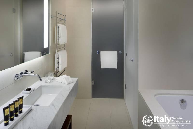 Beautiful washroom in JW Marriott Venice Resort & Spa