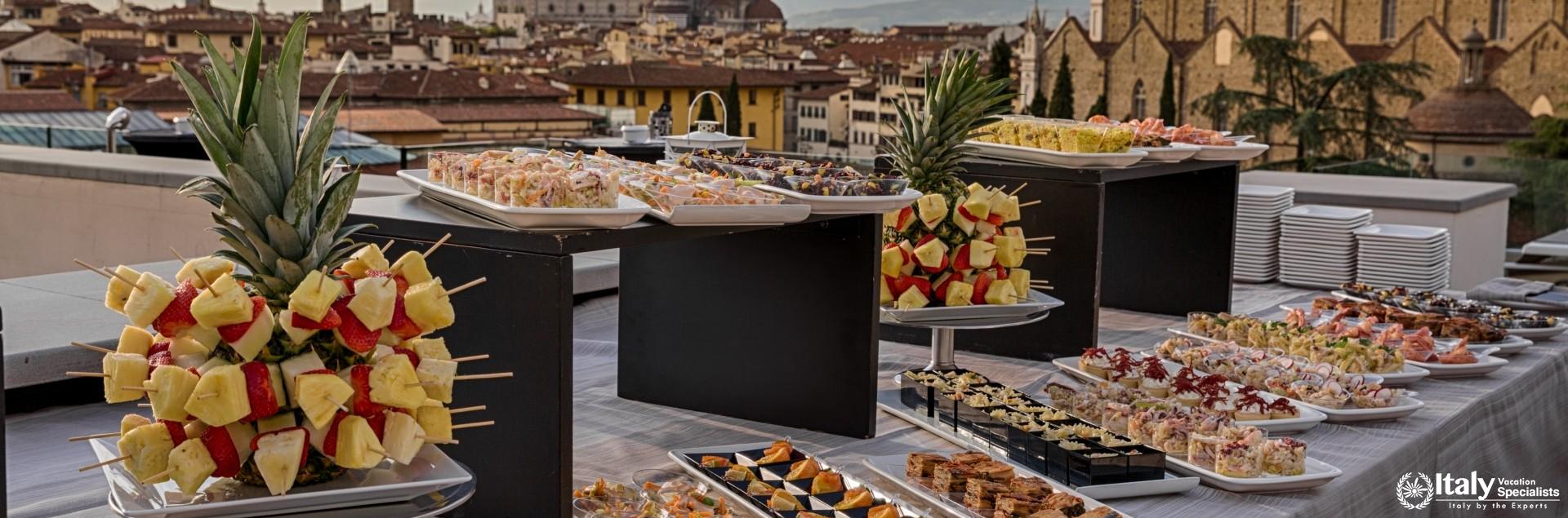 Food and eatables in Hotel Plaza Lucchesi