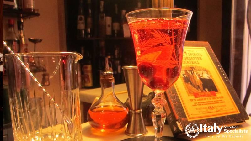 Bar in Hotel Locarno