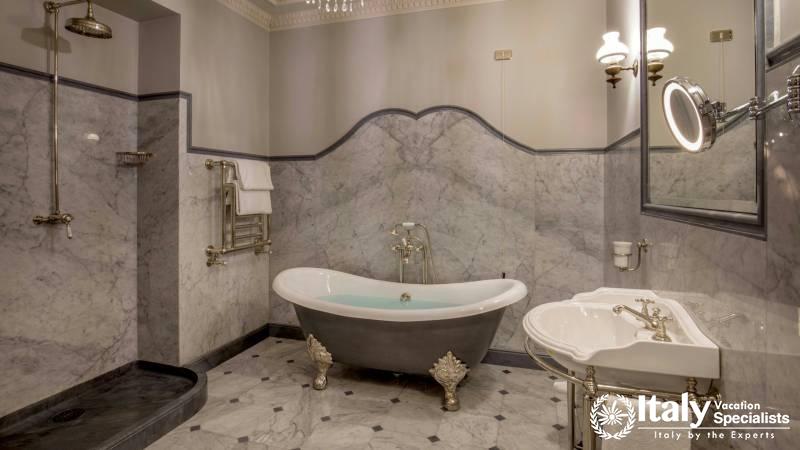 Junior Suite Bathroom