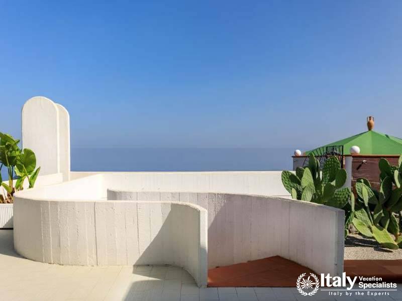 Amazing Exterior in Villa Sussurro delle Onde