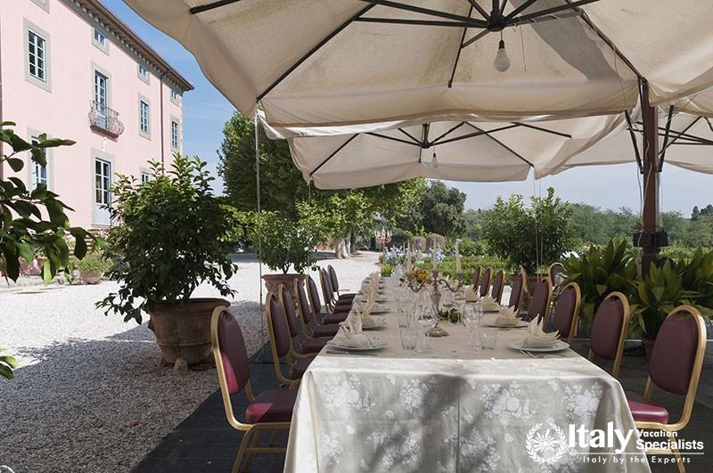Villa Danillo - Outdoor Lunch Area 