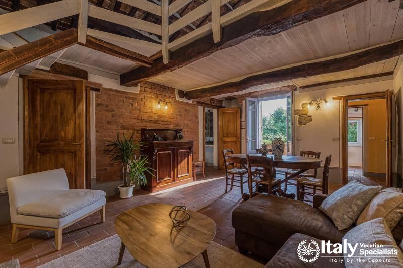 Inviting Living Space: Spacious living area perfect for relaxation.