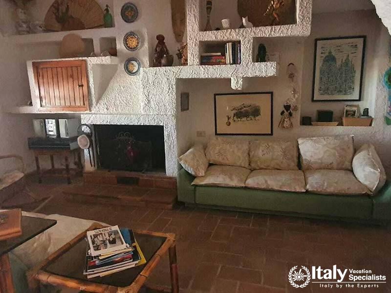 Comfortable Lounge Area by the Fireplace