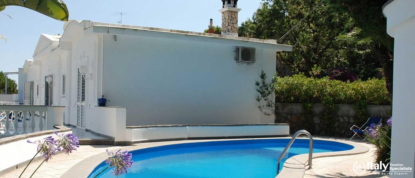 Swimming pool in Villa Venancio