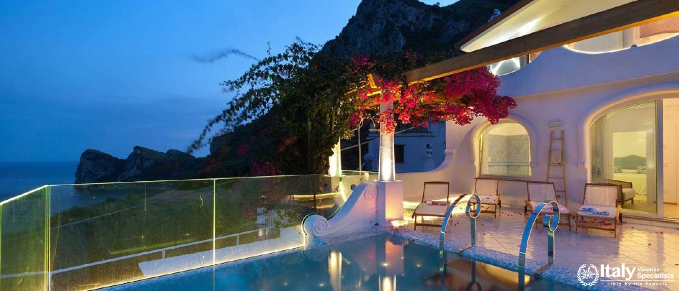 Swimming pool with beautiful sea-view in Villa Belmare