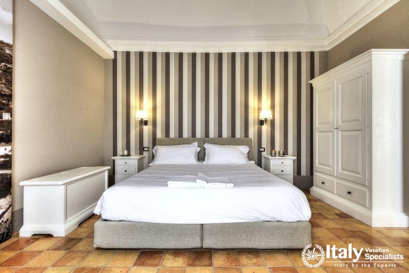 Beautiful bedroom in Caloroso Villa