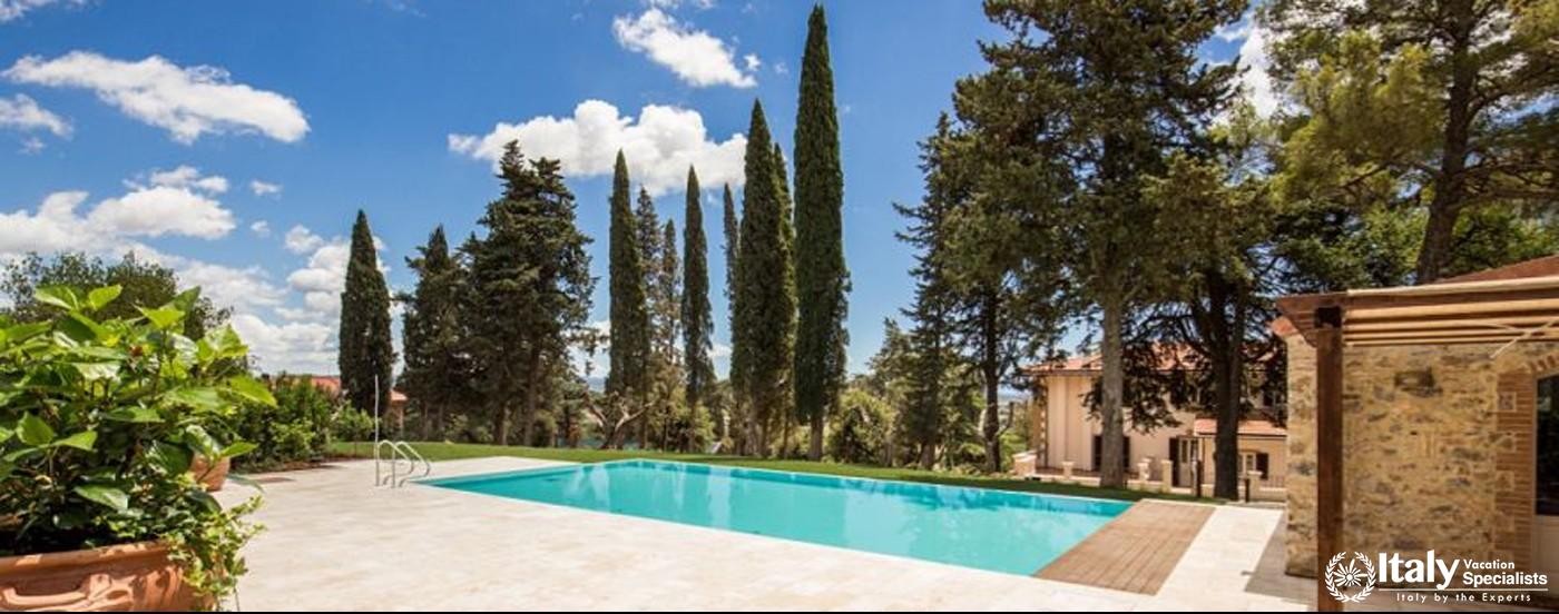 Swimming pool in Villa Giovanile