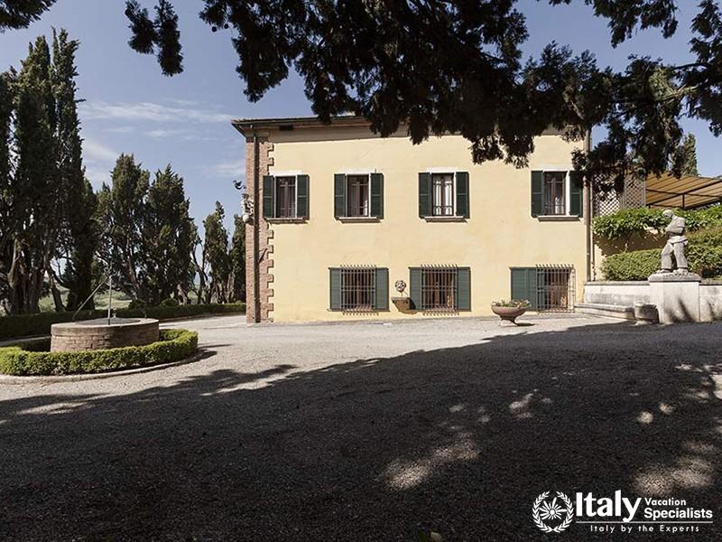 Greenery outside of Villa