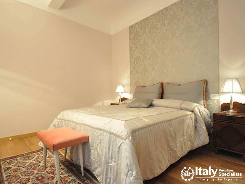 Amazing bedrooms in apartment for 7 in Florence