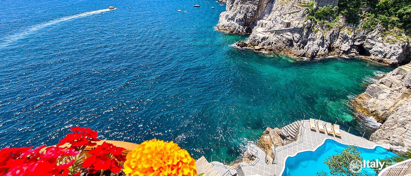 Amazing location of Villa Bellissima Vista Mare in Italy