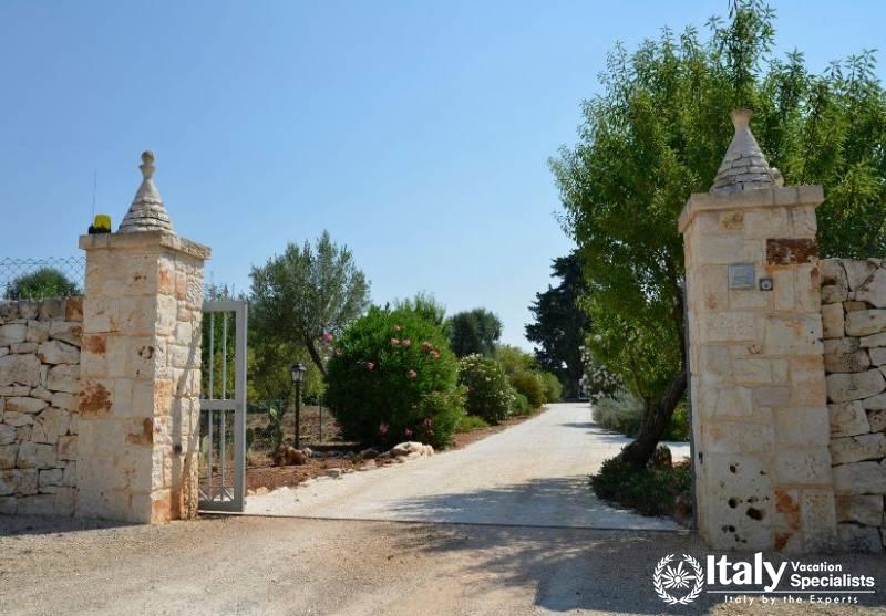 Entrance to Villa Mimma Puglia