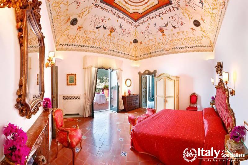 Bedroom of Villa Degli Uccelli - Villa with Swimming Pool Positano