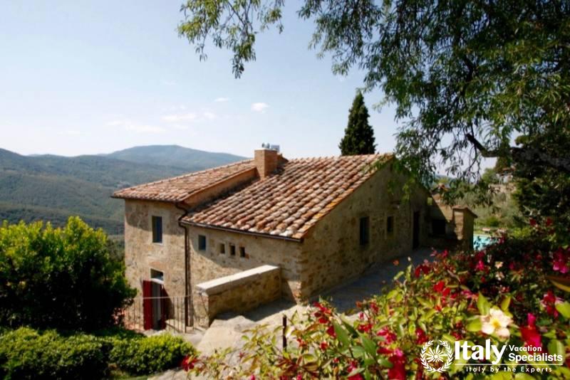   Villa San Martino- Grounds Entry Way