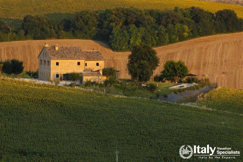 Villas for Groups Marche region Italy 