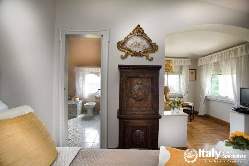 Outside view of bathroom from bedroom in Villa Bellissima