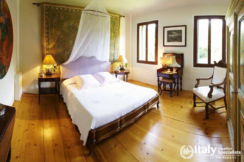 Single bedroom in Villa Prodigioso