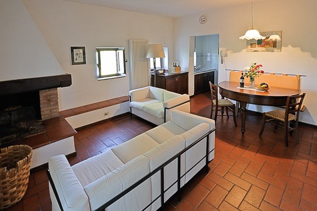 Tuscany Apartment - Fienile Cottage at Querceto in Castellina in Chianti