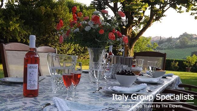 Villa Casavecchia, Table, Tuscany, Italy