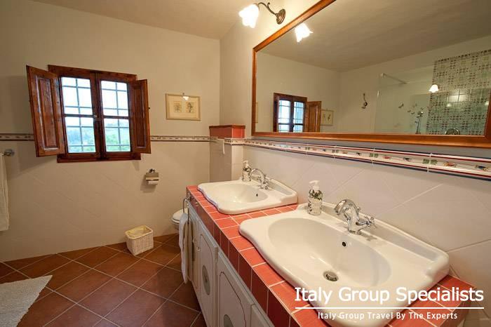 Bathrooms at the Villa Casavecchia, Tuscany, Italy