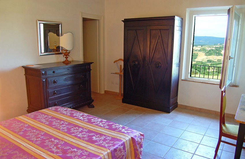 Double Bedroom-one storey villa for 7 people