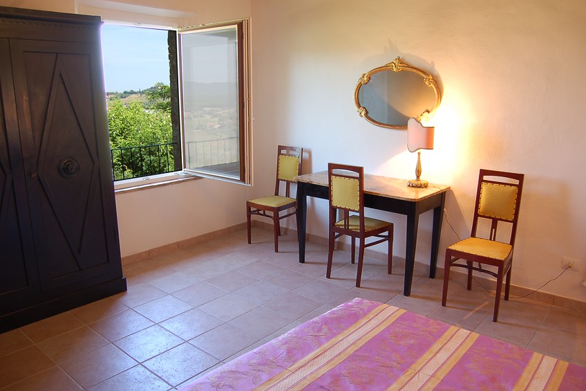 Double Bedroom-one storey villa for 7 people