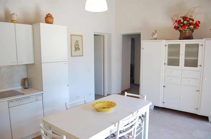 Kitchen/Dining-one storey villa for 7 people