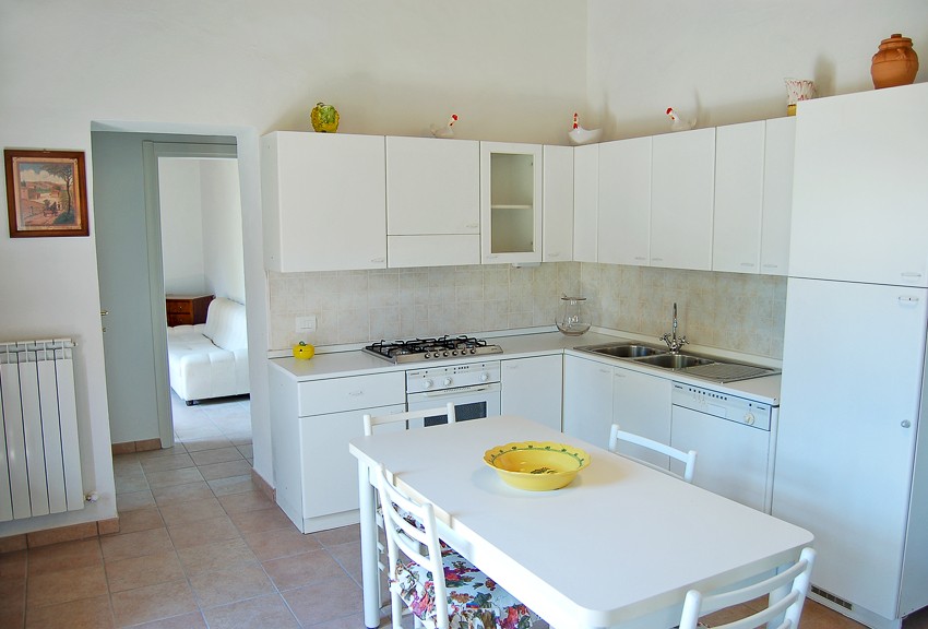 Kitchen/Dining-one storey villa for 7 people