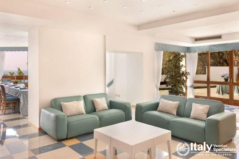 Sofas and sitting area in Villa Esattezza