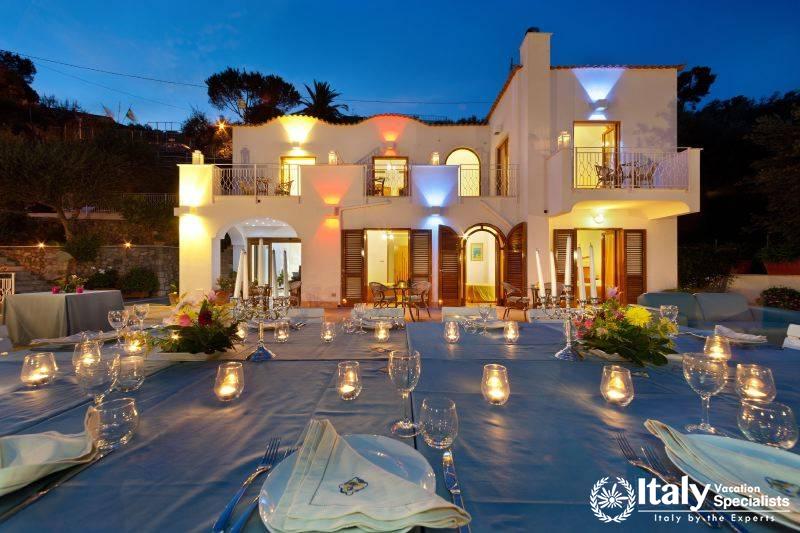 Restaurant in Villa Esattezza