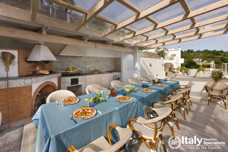 Dinning area in Villa Esattezza