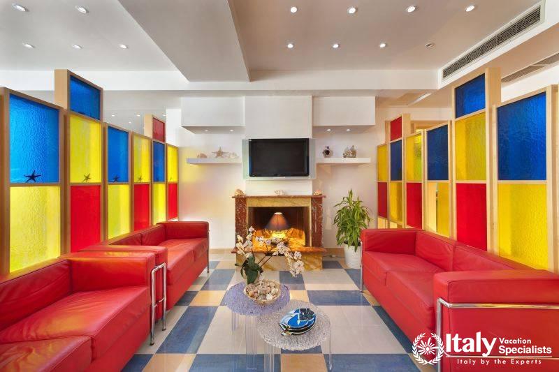 Amazing sofas and sitting area in Villa Esattezza