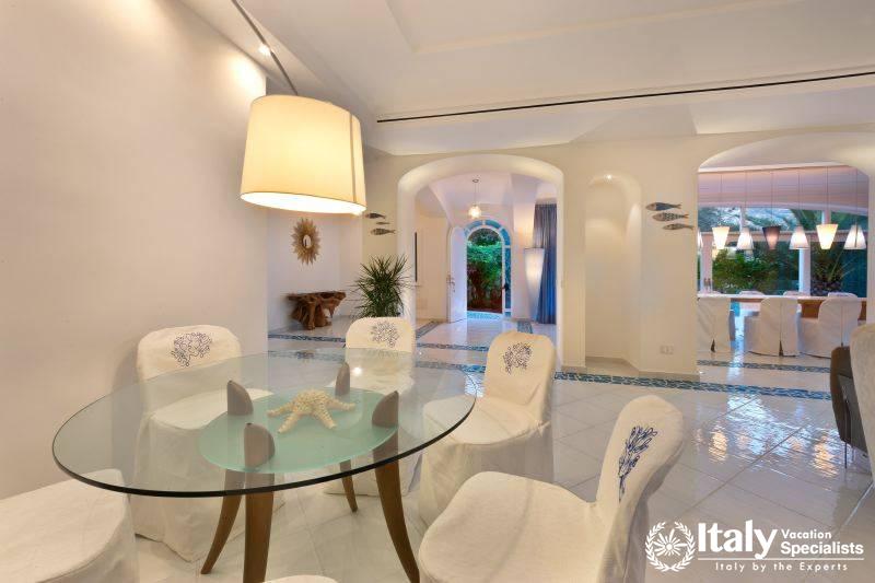 Sitting area in Villa Belmare