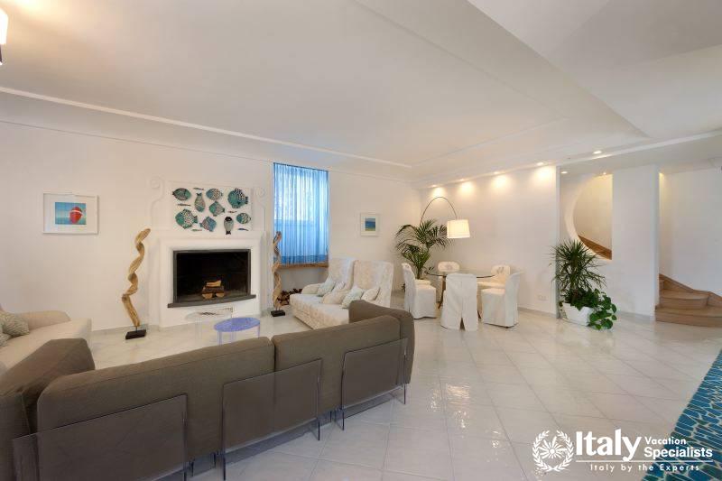 Sofas and sitting area in Villa Belmare