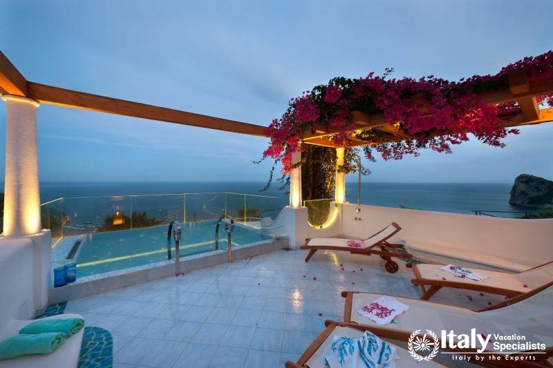 Outdoor swimming pool in Villa Belmare