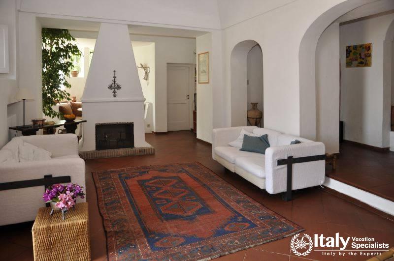 White beautiful sofas and sitting area in Villa Giulia