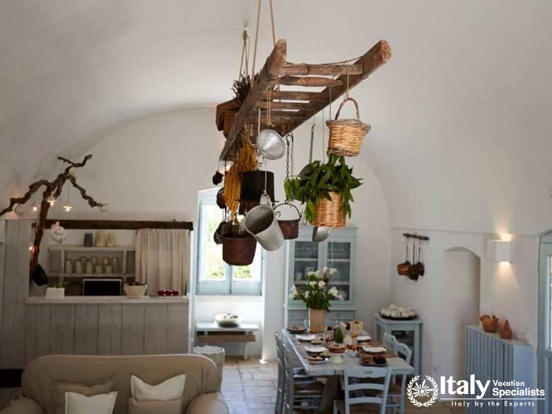 Kitchen and indoor dinning in Villa Bianca