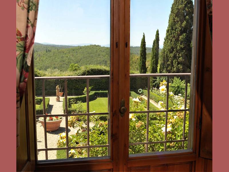 Windows in room with beautiful View in Villa La Canonica di Cortine