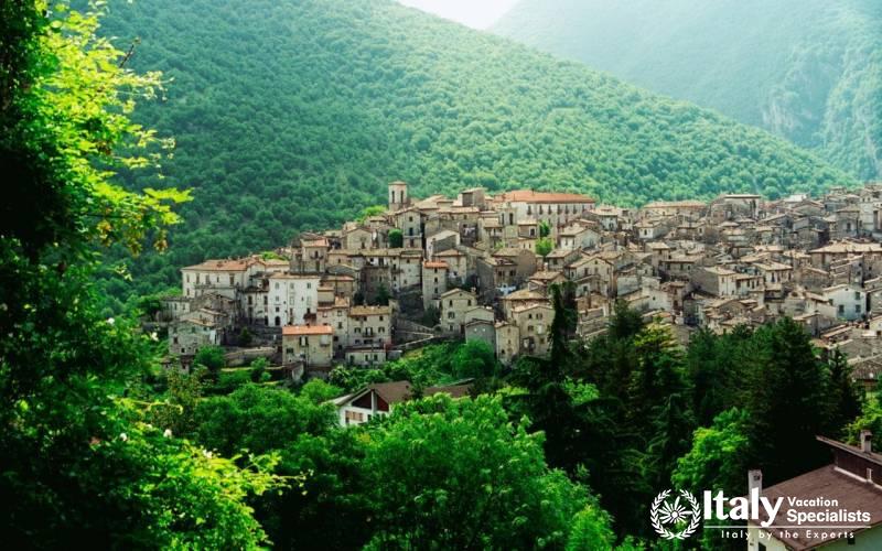Abruzzo Towns and Natural Tours 